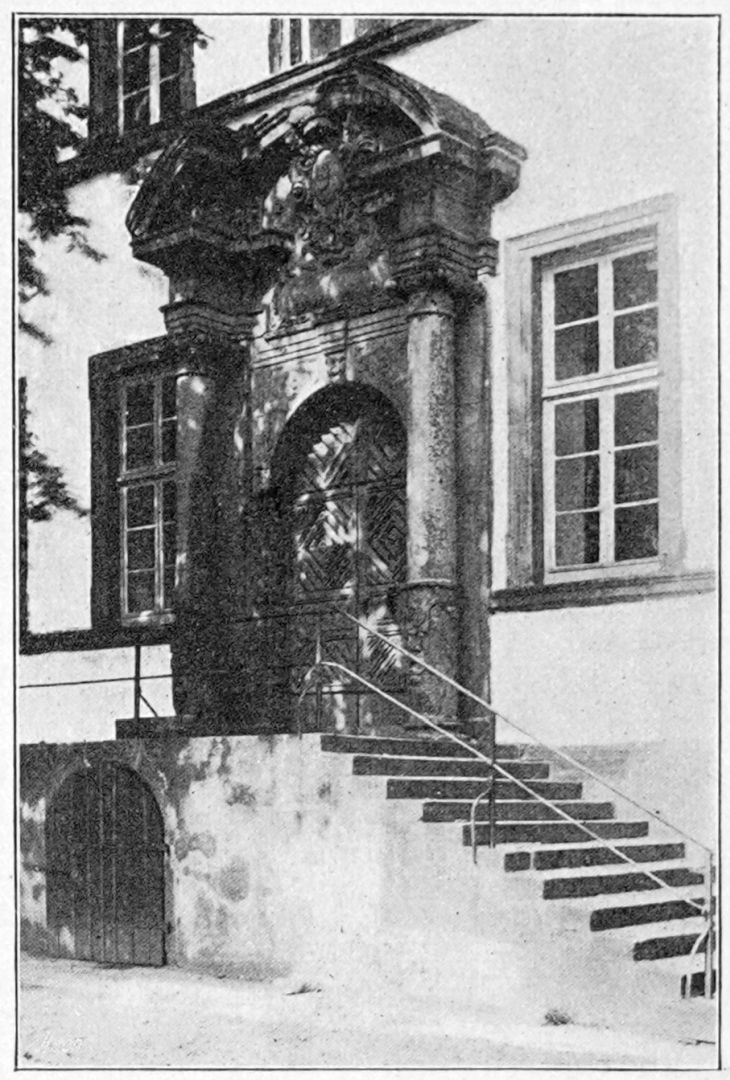 Abbildung 140. Bisperode, Hauptportal des Schlosses.